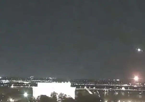 VIDEO | Avión se estrella contra helicóptero en el Aeropuerto Nacional Reagan, en Washington D.C.