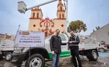 David de la Peña moderniza parque vehicular y mejora iluminación en Los Franciscanos, Santiago