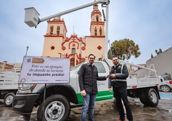 David de la Peña moderniza parque vehicular y mejora iluminación en Los Franciscanos, Santiago