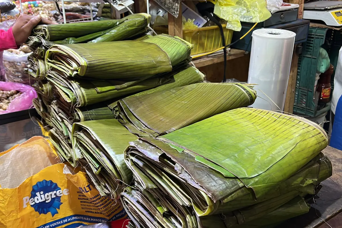 Las hojas de tamal cada vez más caras. Foto: Axel Hassel