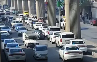 Detienen en Monterrey vehículo con placas colgadas