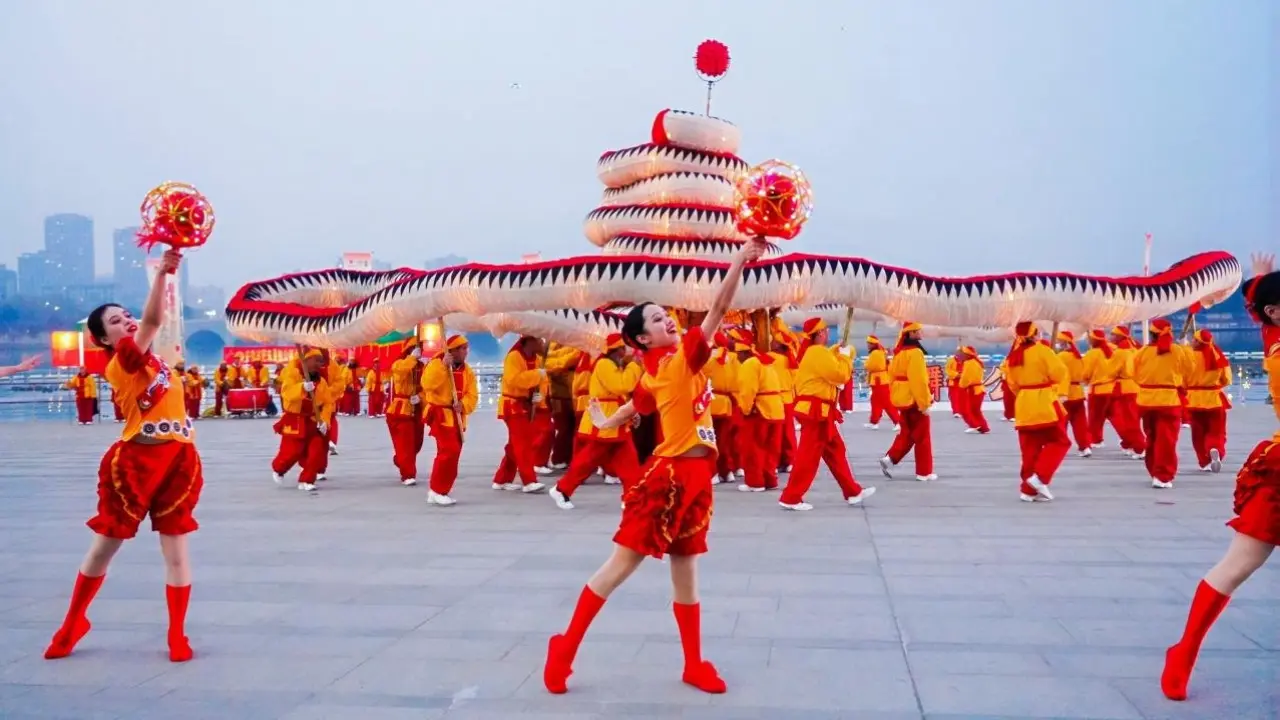 Exhibición de faroles en Feidong, provincia de Anhui, al este de China. Créditos: X (@chinaorgcn).