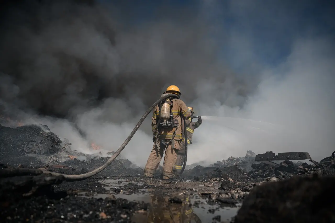 Se generó un incendio en un terreno de Saltillo. (Fotografía: Cortesía)