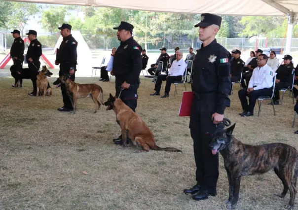 Despiden con honores a Junior, Vane, Frika, Dayra y Darko, retirados del servicio activo