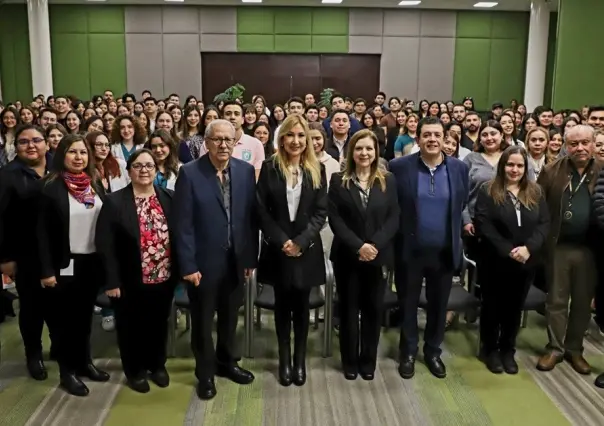 Alma Rosa Marroquín inaugura simposio de nutrición en Monterrey
