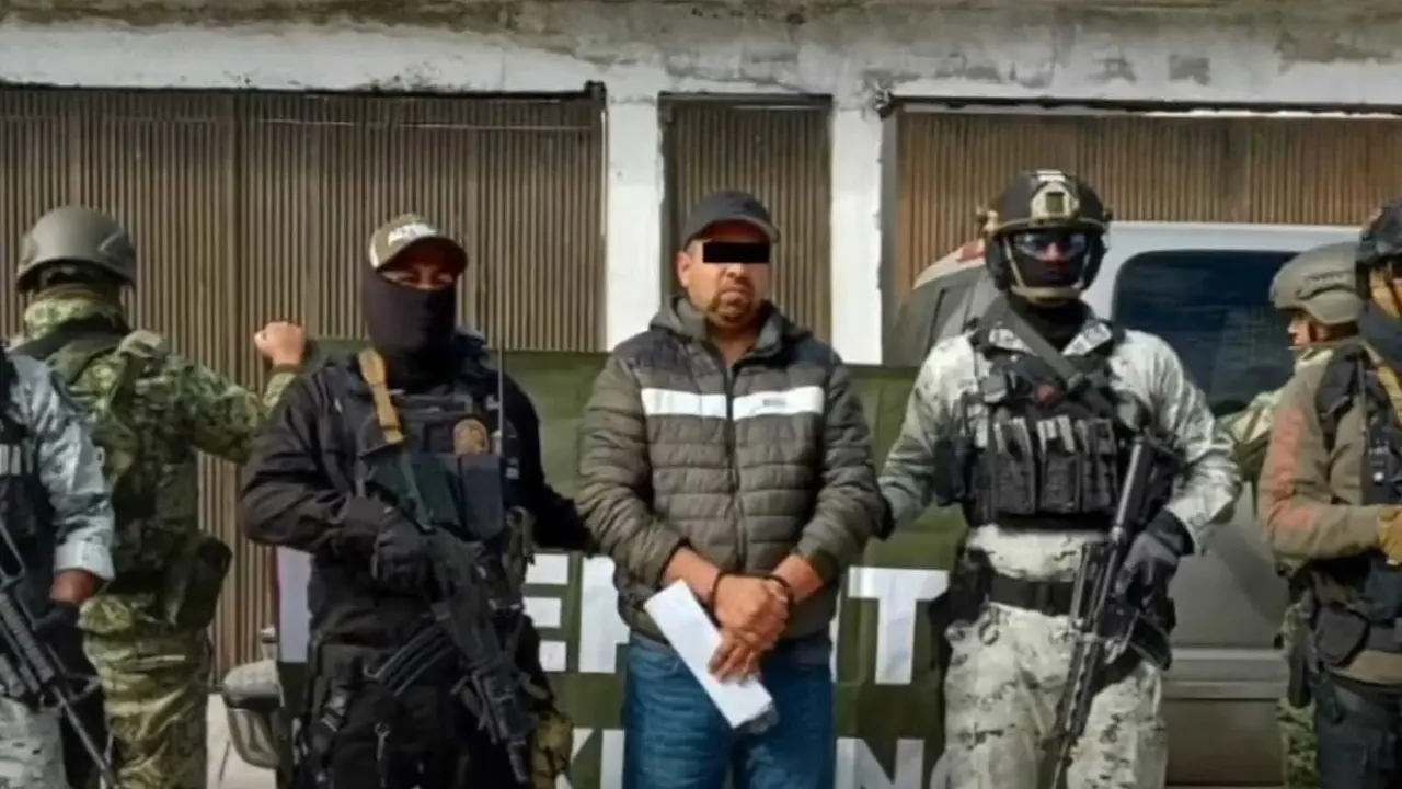 Samuel N, el sujeto detenido con fentanilo y armas en Durango, fue identificado como parte de un grupo delictivo con origen en Sinaloa. Foto: Especial.