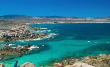 Ciudadanos recolectan firmas para evitar que el camino costero de Cabo del Este sea privatizado