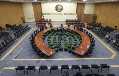 INE aprueba diseño de boletas y reducen sanciones para perder candidatura para elección judicial