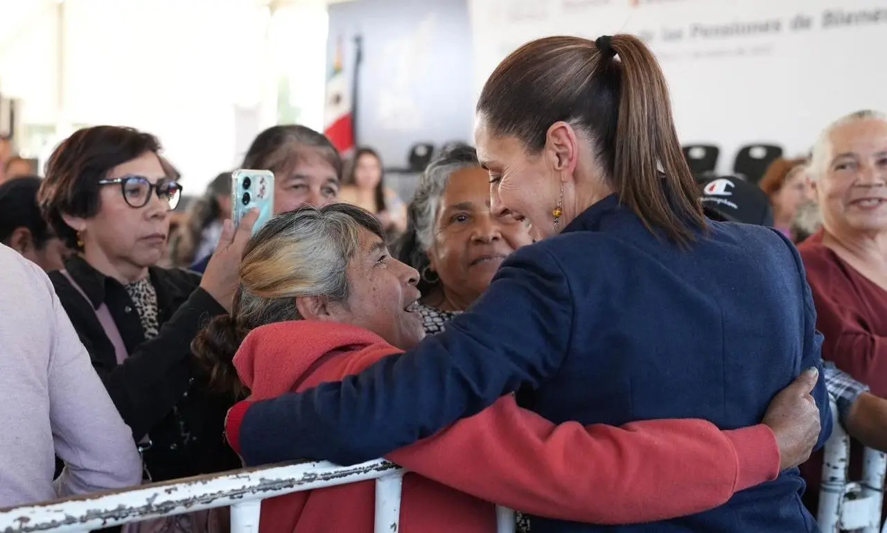 Sheinbaum arranca gira en Edomex para entregar tarjetas del Programa de Mejoramiento de Vivienda. Foto: edomexaldia