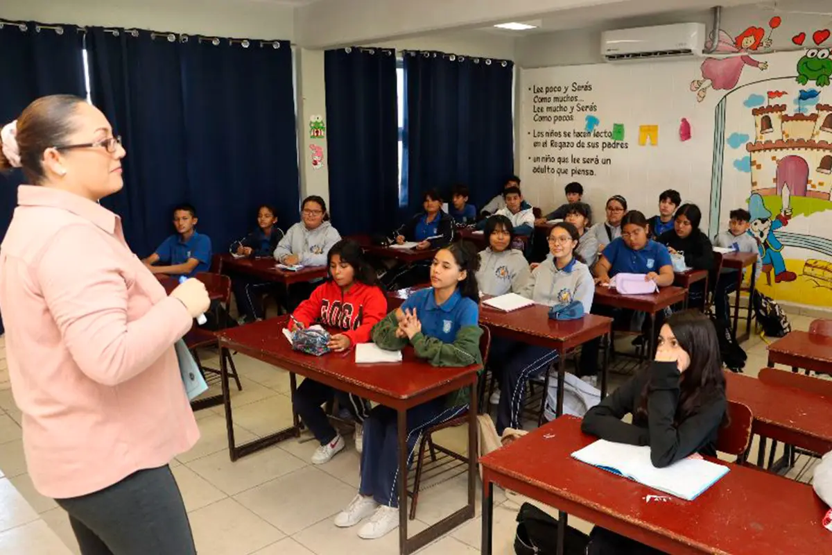 La SEP BCS lanza su convocatoria para ser docente en educación básica. Foto: SEP BCS.