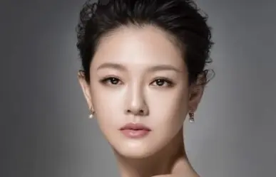 Fallece la actriz Barbie Hsu, era hermana del rapero coreano DJ Koo