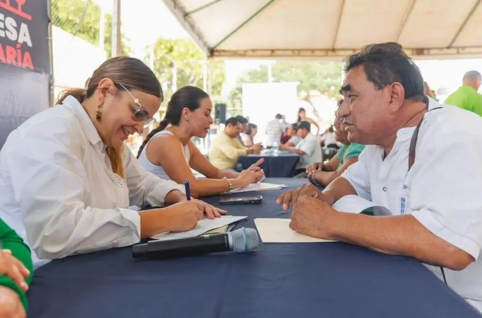 ¿Cómo se suma el Miércoles Ciudadano a otros programas de la Alcaldesa?. Foto: @CeciliaPatronL