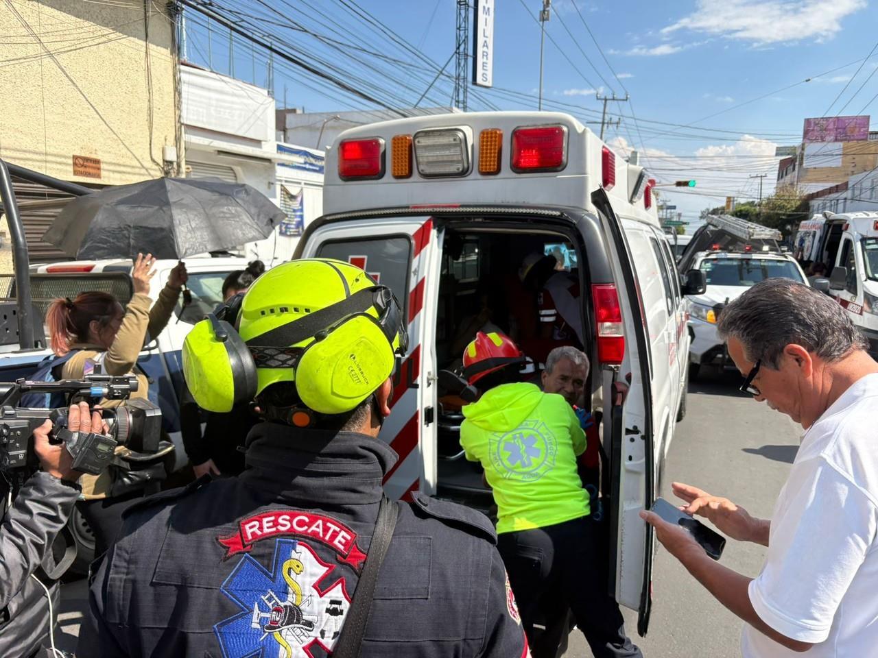 Los lesionados fueron atendidos por paramédicos del municipio. Imagen: POSTA