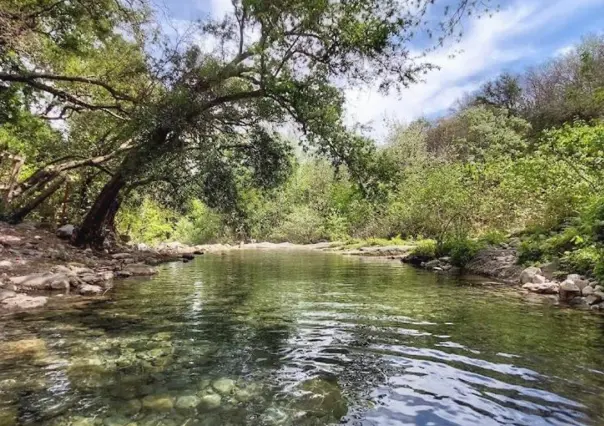 Conoce como llegar al Charco Azul en transporte público desde Monterrey