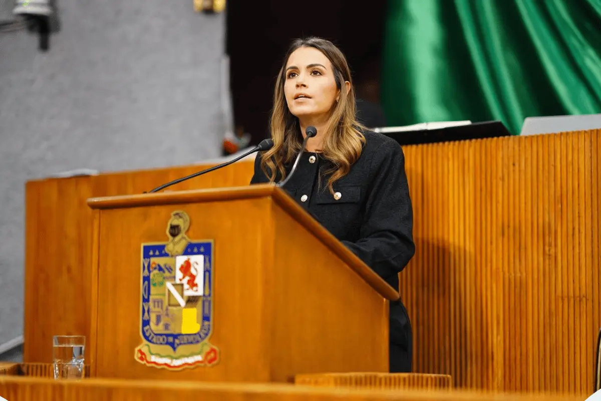 Lorena de la Garza, destacó la importancia de actuar con responsabilidad y cohesión, ante los desafíos actuales, incluyendo la incertidumbre económica y las tensiones comerciales que impactan a la región. Foto. Armando Galicia.