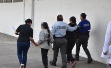 Policías de Monterrey localizan a dos hermanas extraviadas en el centro de la ciudad