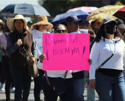 ISSEMyM sin medicamentos; pensionados protestan