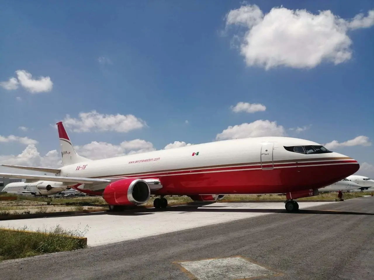 Avión 737-400. Foto de FsMex.