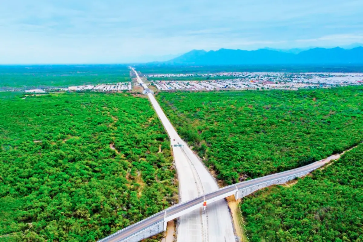 El Nuevo Periférico ha reducido el tránsito de vehículos de carga pesada en las avenidas principales de Monterrey/Foto: Gobierno de Nuevo León