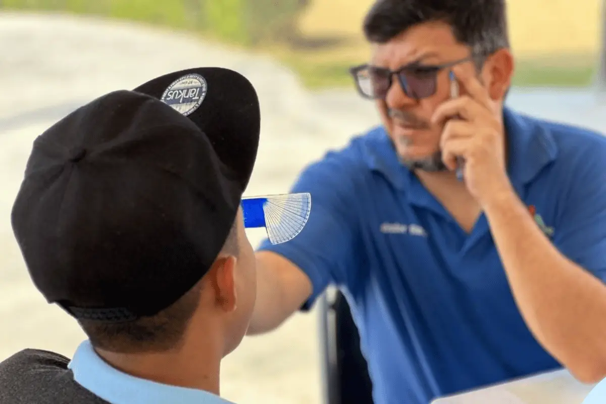 La brigada facilita el acceso a servicios esenciales a familias que, de otra manera, tendrían dificultades para costearlos. Foto: Gobierno de Salinas Victoria.