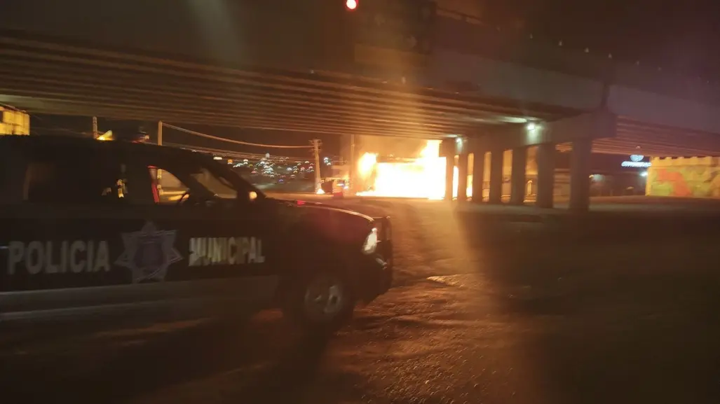 Incendio en gasera de Saltillo controlado por bomberos