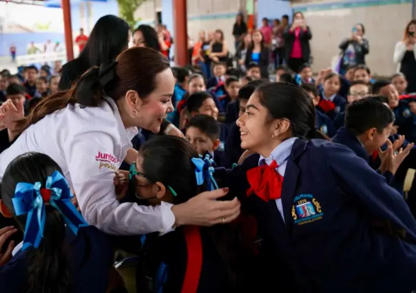 Carmen Lilia Canturosas destaca éxito en registro de becas Juntos lo hacemos posible