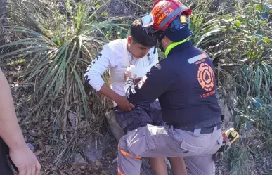 Protección Civil de Nuevo León rescata a joven lesionado en el Cerro de la Silla
