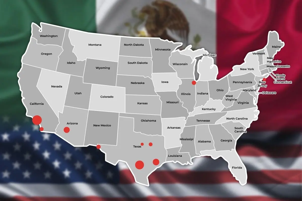 Mapa de los Estados Unidos y bandera de México. Foto: POSTA