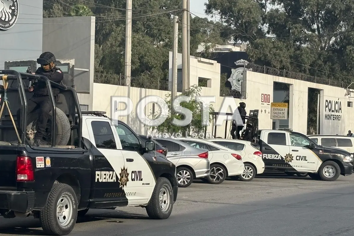 El detenido perdió la vida dentro de la patrulla. Foto: Ray Elizalde