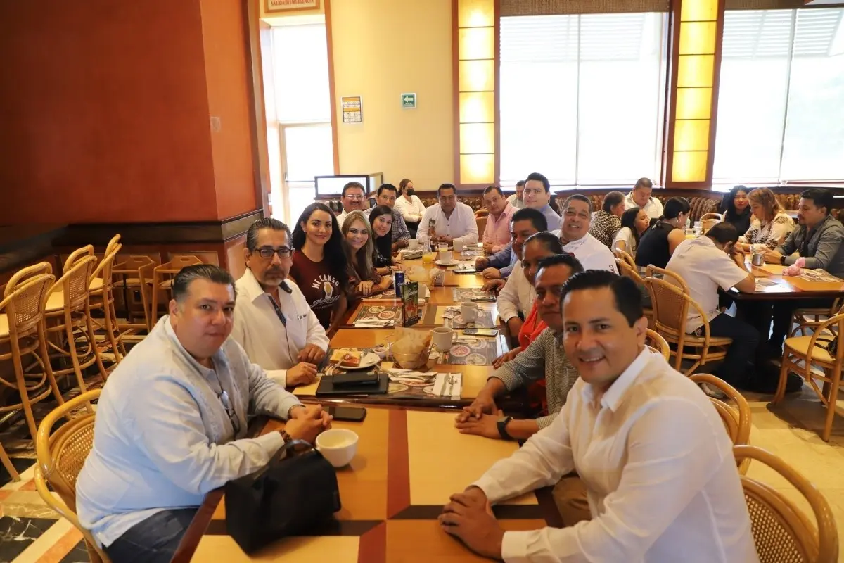 Rosy Urbina , Humberto Brizuela García, Leonardo López Morales, Isaías Verdugo Roblero, Pedro de la Cruz Villalobos, Bany Oved Guzmán Ramos, Carlos Ventura Mirón, Carlos Molina Velasco, Karen Yaiti y Jesús Domínguez Foto: X(Twitter) @GabyJimenezMX