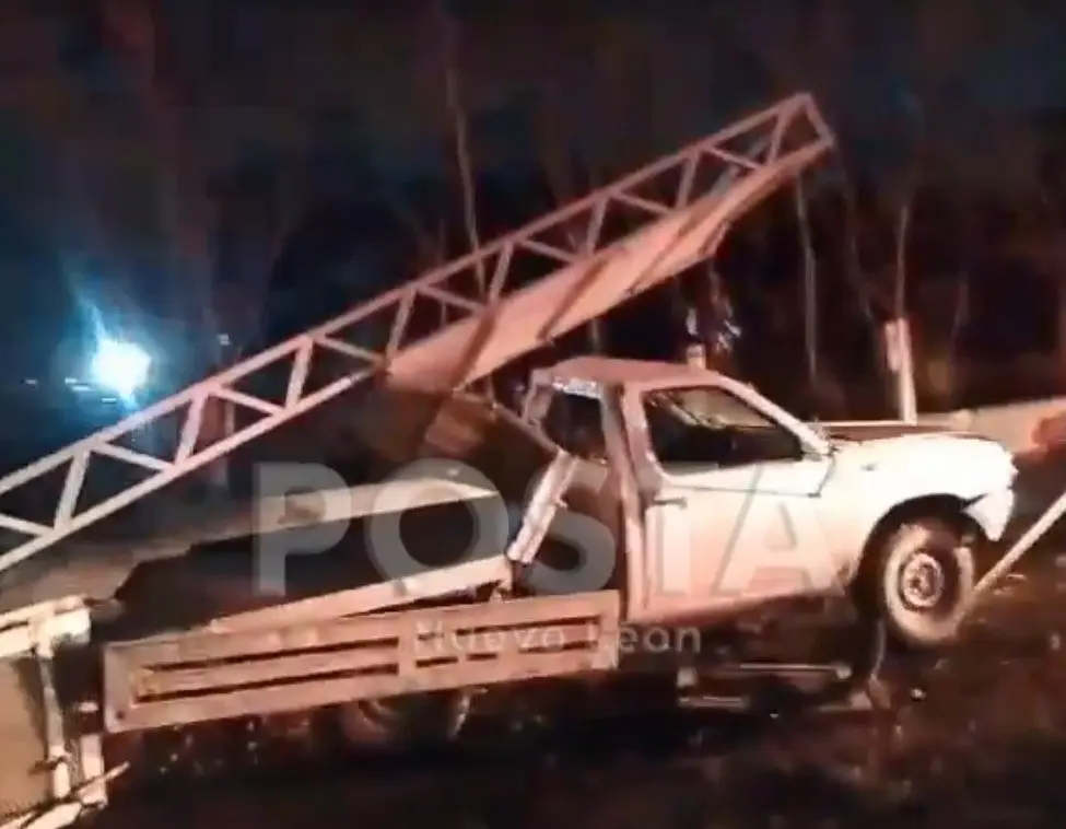 Daños que dejó el accidente vial en Juárez. Foto: POSTA MX.