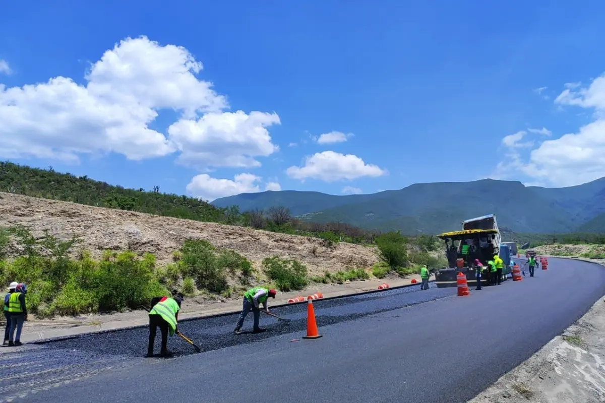 Trabajos de modernización de la carretera Rumbo Nuevo. Foto: Daniel Espinoza