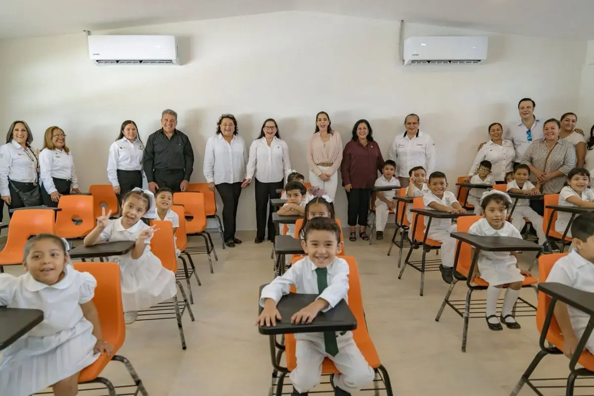 Las escuelas del sur de Tamaulipas son equipadas con mobiliario e infraestructura | Foto: SET