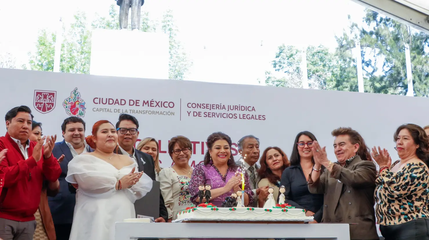 Clara Brugada celebró bodas comunitarias en Los Pinos. Foto: X (@GobCDMX)