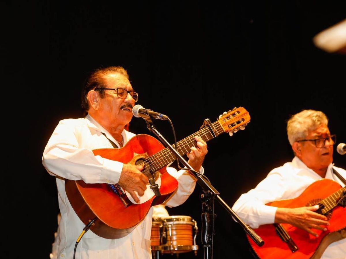 La trova yucateca está llena de letras románticas por lo que dedicar canciones este 14 de febrero es un detalle ideal.- Fuente archivo POSTA