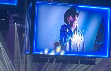 Duelo adelanta San Valentín a fanáticos en concierto en Monterrey