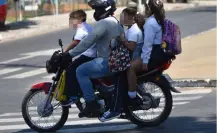 ¿De cuánto es la multa por ir más de dos personas en motociclista? esto se sabe