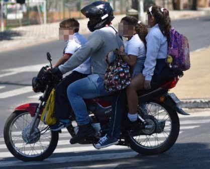 ¿De cuánto es la multa por ir más de dos personas en motociclista? esto se sabe