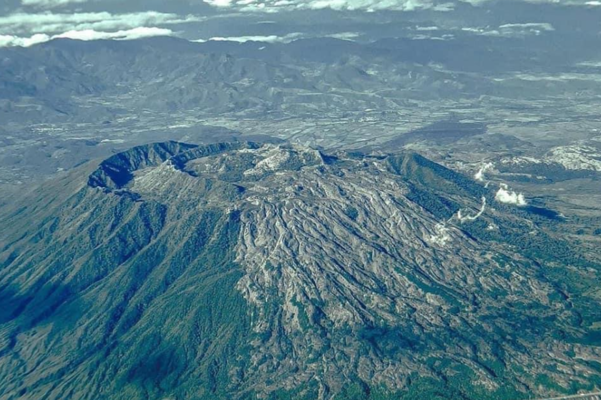 El Ceboruco es uno de los volcanes que se encuentra activo en México, pero ofrece un gran paisaje. Foto: X @nayarithistoriaenfotos