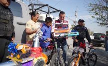 Manuel Guerra cumple el sueño de un niño de bajos recursos y lo nombra miembro honorífico de Escudo García