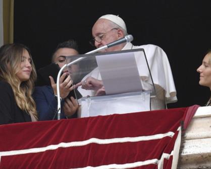 Papa Francisco mejora salud tras hospitalización de tres días