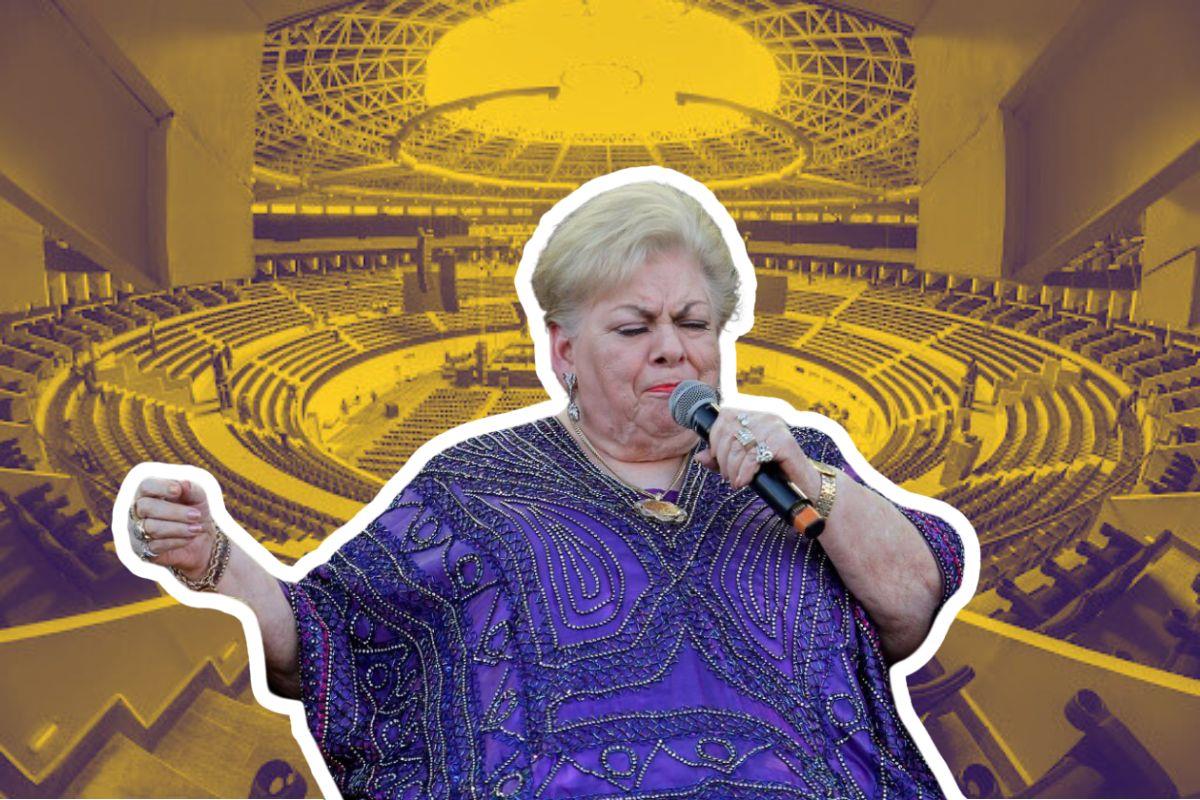 Paquita la del Barrio en el Coliseo Centenario de Torreón / Foto: Los Angeles Times | Coliseo Centenario | Canva