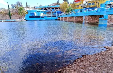 ¿De dónde provienen las aguas termales de los balnearios de Peñón Blanco, Durango?