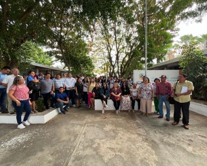 Protesta en la Escuela Normal Superior de Mérida por nombramiento de subdirector