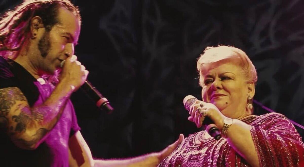 Paquita la del Barrio con esta colaboración llegó al Vive Latino  Foto: IG Genitallica