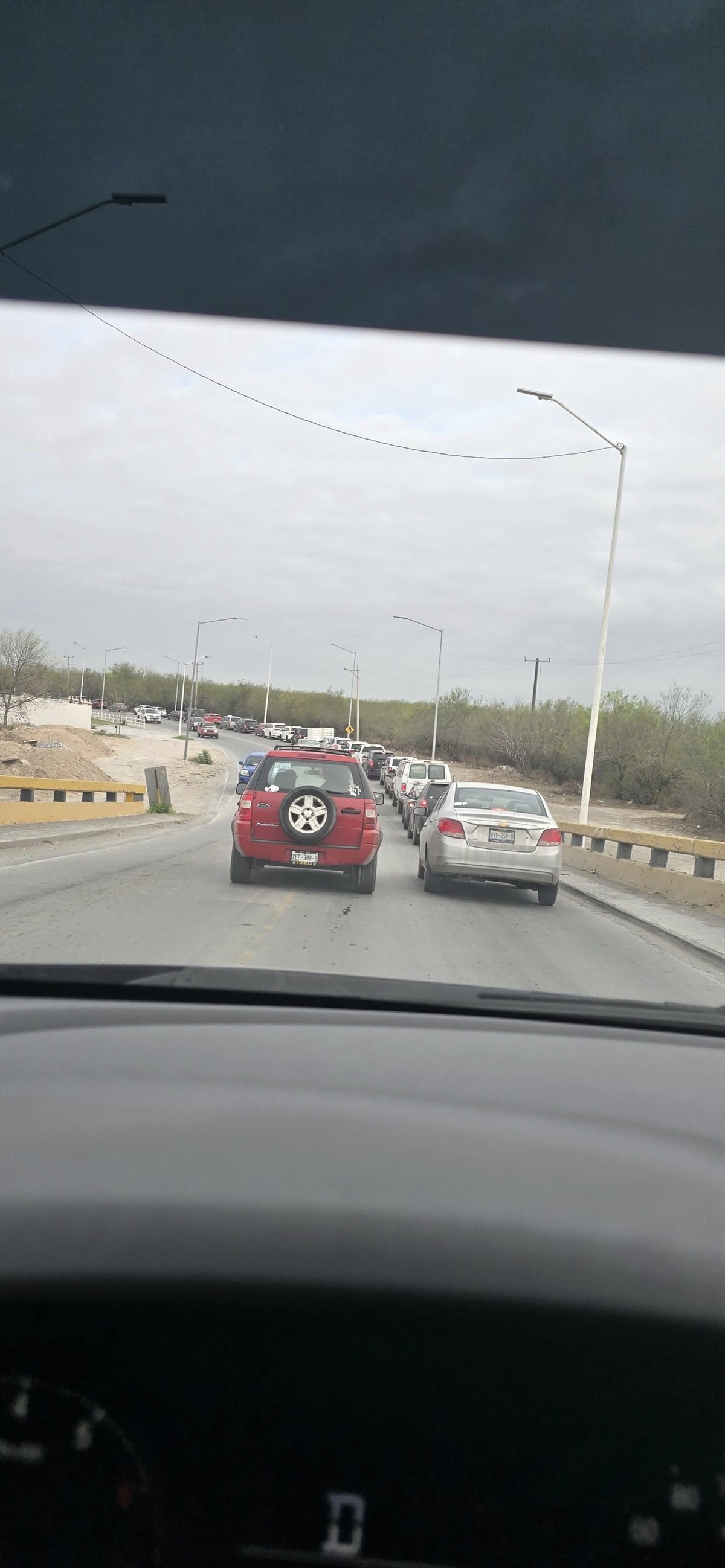 Aquí tienes un reporte estructurado sobre los tiempos de cruce en los puentes fronterizos de Tamaulipas con Texas. Foto: Redes sociales