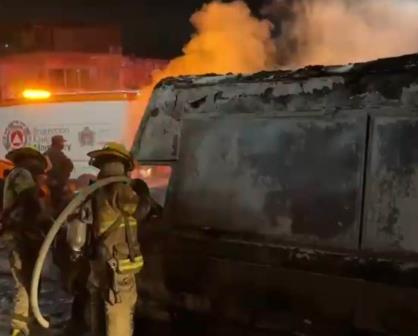 VIDEO | Incendio consume remolque de comida en La Estanzuela