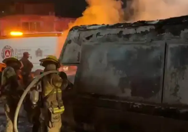 VIDEO | Incendio consume remolque de comida en La Estanzuela