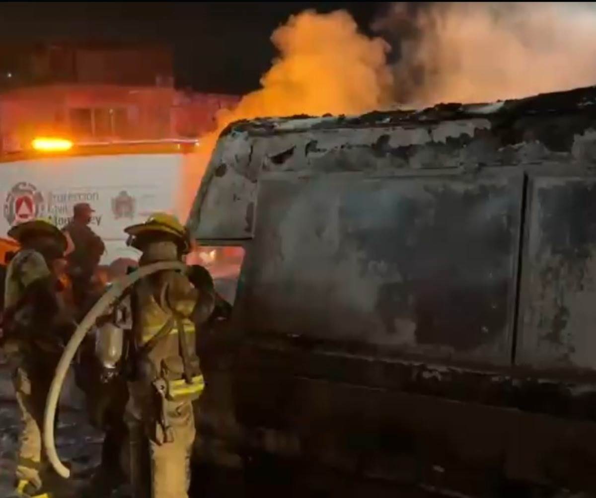 VIDEO | Incendio consume remolque de comida en La Estanzuela