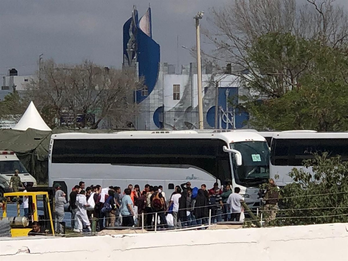 El Gobierno de Tamaulipas se mantiene en coordinación con autoridades locales y federales, monitoreando el impacto de las nuevas disposiciones migratorias y asegurando el apoyo a los migrantes que retornan al país. Foto: Redes sociales